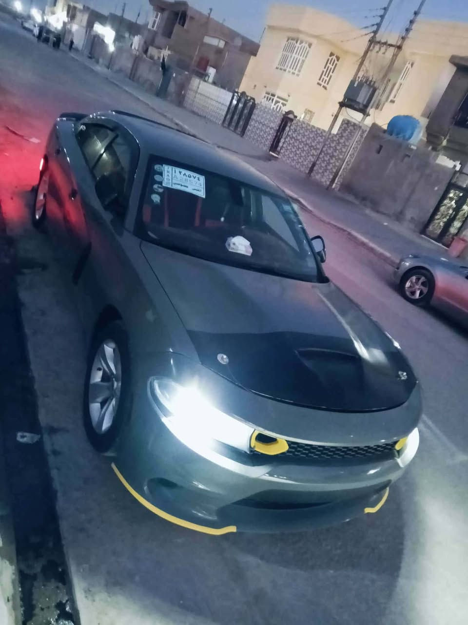 سلام عليكم اخوان جاجر 2017 لبيع خليجيه لونه سمنتي مكفوله كفاله عامه لسعر 200 وبيه مجال الطيبين نتصال عله هاذه لرقم ***********
