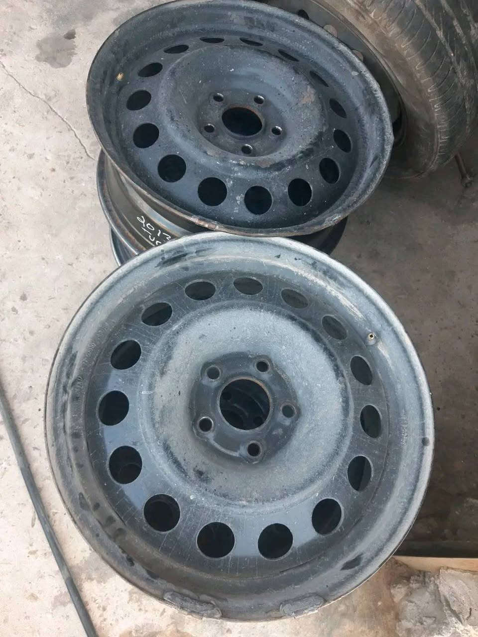 سيريه ديسكوات حديد اصليه
 هونداي وكيا،،،،16،،،،17،،استعمال اوربي
    سعر البيع،،،500،،،،،للسيريه
لاي استفسار،،،0917179009،،واتساب
  المصدر لكمليات واطارات السيارات صبراته


**إذا كنت صاحب هذا الإعلان وتريد حذفه لأي سبب، رجاءا أرسل رسالة إلى الدعم الفني**