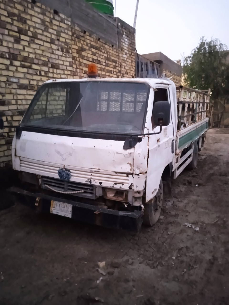 سلام عليكم كيا دانيه سعرها 30 ورقه بيها مجالحمل رقمها مثنى ماكينه جديده نقره طائرات بحاله جيده طلبوا بديه 4:30ه سياره تشتغل وتمشي مكانها بالحله بنادير ثالثه رقم الهاتف ***********
