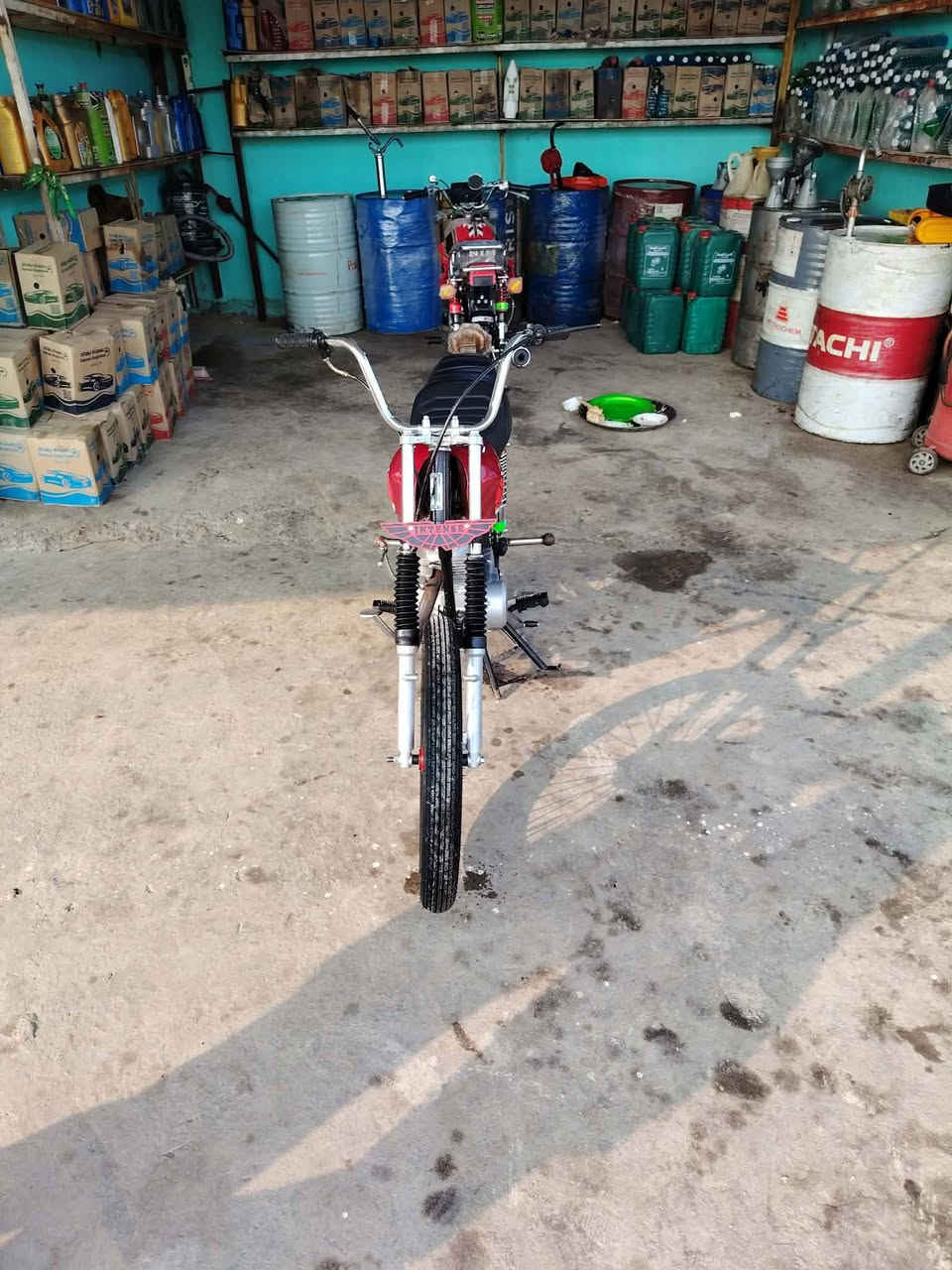 السلام عليكم شباب نامة حربي موديل 2026 (اوراق اسكنر) الدراجة تعمير اصلي ✌🏻 الدراجة شرط النهضة ولسرعة اذا مو( 120)😈 لأتاخذ محرك كفالة ما مفتوح الدراجة معمرهة قبل 15 يوم  بسعر الكلك الله شاهد ب625 🔥وبيهة مجال للطيبين   المكان نجف ناحية الحرية نت ماعدي يولد لحد يراسل  التصال  (***********)
