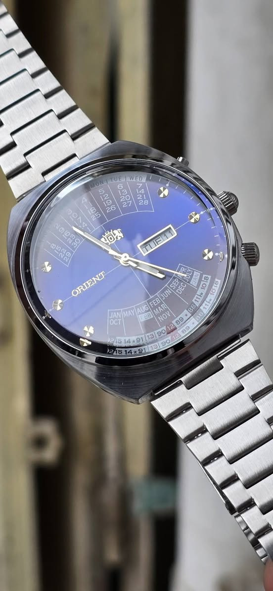 اورينت ياباني  دولي مختم بكل مكان
سوبر سلم  مخزن غير مستعمل 
باله وارد اوربي DHL
قطعه وزن ثقيل تحفه 
فول لومينوس اميال وارقام 
معدن ستانلس ستيل  طلاء ذهب 
مقاوم للماء 
تاريخ يومي وشهري 
باللبس هيبه وكشخه القطعه تحفه فنيه 
السعر  ٣٠ الف على اول تم


**إذا كنت صاحب هذا الإعلان وتريد حذفه لأي سبب، رجاءا أرسل رسالة إلى الدعم الفني**