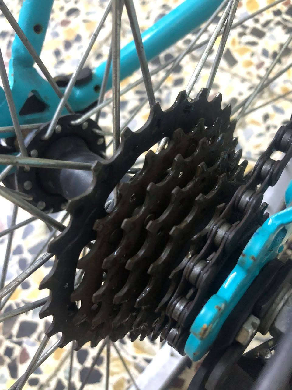 بايسكل c700 للبيع 
نظافه 95%
مكفول من كلشي
ملاحظة/ السرج ثابت غير متحرك
السعر/ 100 الف


**إذا كنت صاحب هذا الإعلان وتريد حذفه لأي سبب، رجاءا أرسل رسالة إلى الدعم الفني**