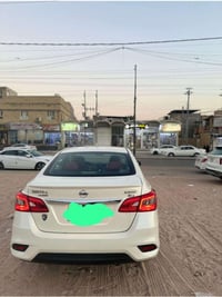 نيسان سنترا بحالة ممتازة للبيع   نيسان سنترا نظيفة جدًا موديل 2024، مح...