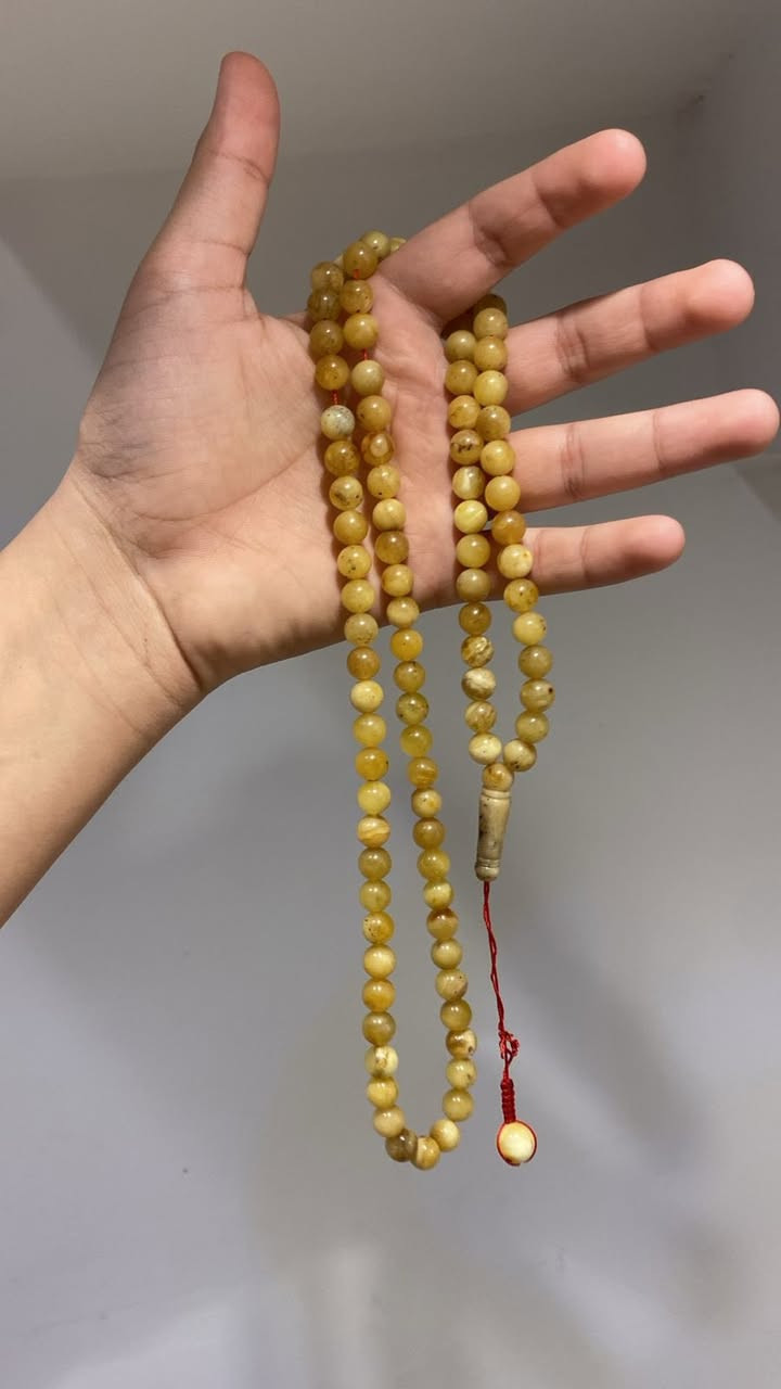 السلام عليكم سبحه كهرب حر ع الفحص الوزن 35 غرام عددالحبات 96 حبه شاهد استندر سعر الاغرام الفين دينار ***********
