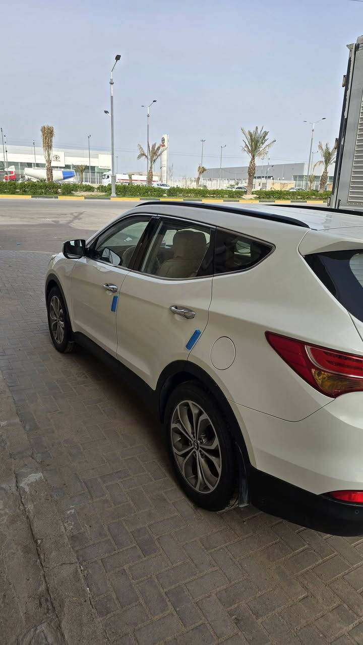 سيارة سنتافي 2014  خليجي
محرك 4 سلندر ، رقم بصرة كفالة

7راكب، مقاعد جلد

3قطع تبريد

سنوية 2029

ماشية 136673Km 

السعر 160$

للأستفسار الاتصال ***********
