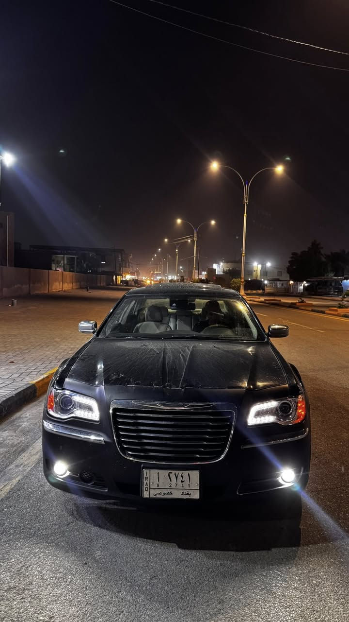 السلام عليكم 
اوباما كرايسلر 2013 
خليجي وكالة العرصات 
Rt5700
السيارة فول مواصفات 
بنوراما بردة خلفية خزن ميمري 
وبعد معروفة مواصفاتها 
بيها 3 قطع تبديل
والكشر بي ملاحظات بسيطة رصعه هاي سوالف
مداور ثاني يوم ما اتعبك 
السعر (122)❗️
والله يرزق الجميع يارب
***********
