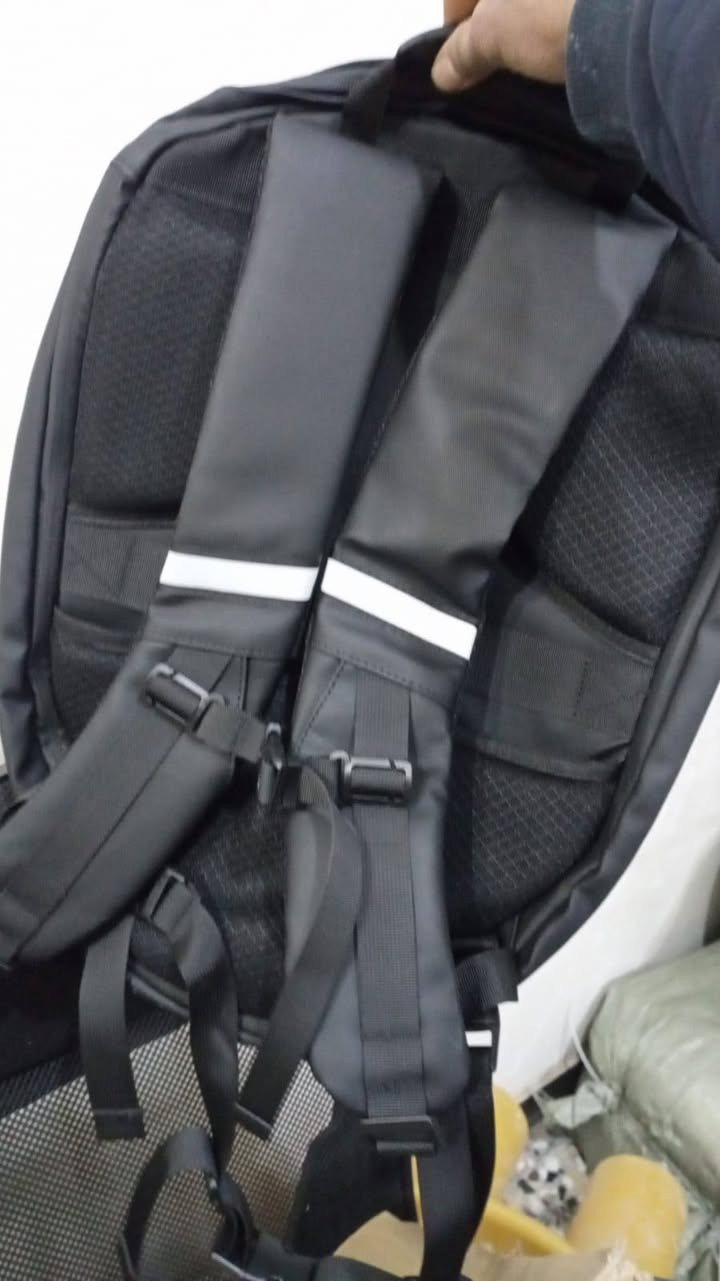 متوفر قطعتين موشم والثانيه اسود توصيل 5 سعر القطعه 80


**إذا كنت صاحب هذا الإعلان وتريد حذفه لأي سبب، رجاءا أرسل رسالة إلى الدعم الفني**