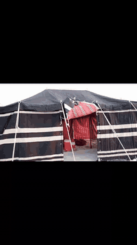 السلام عليكم خيمه اسعوديه اللبيع القياس 4×6 جديده بعدها المكان ناصريه مركز لاتصال ع  ***********
