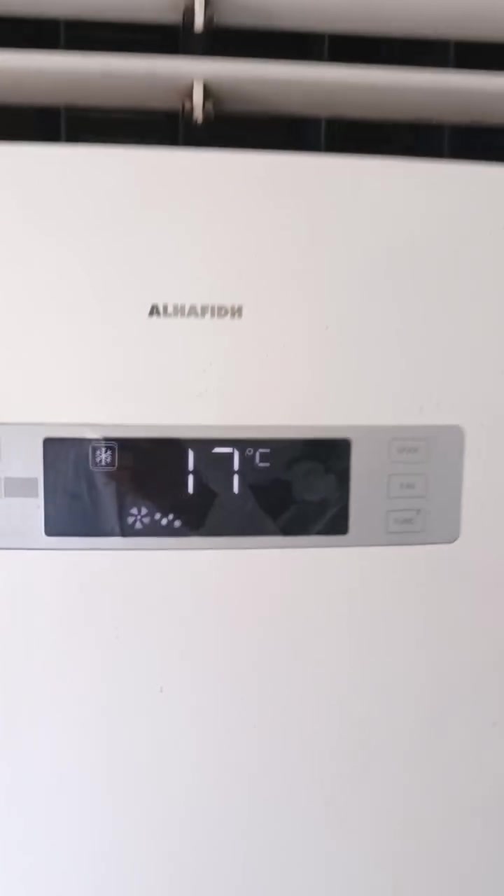 للبيع الحافظ 3طن غاز٤١٠ للاستفسار ***********
