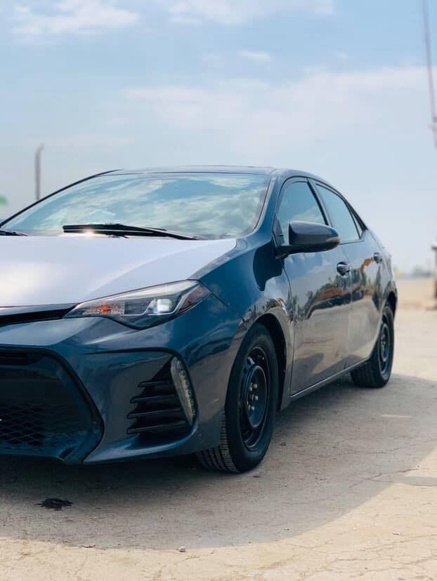 السلام عليكم 
كورلا 2017
فول مواصفات فتحه بصمه تحكمات 
اعلى فئه بالكورلا 
السياره كير محرك كفاله
ضررها جاملغ الخلفي جهة السايق 
وبيها خدوش بس ممسويهن 
رقم ديالى
مكان السياره ديالى الخالص
السعر 130 وبيها مجال
***********
