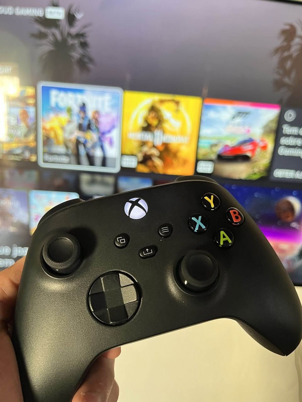 السلام عليكم

جويستكات أكس بوكس 
1 - الإليت الجيل الثاني 
ملحقات كامله ونظيفه مشكلة فقط في الشفتات العلوية (RB + LB) ضغطه قويه يـلا تنطي أمر
السعر : 60 ألف دينار عراقي

2 - مال سيريس اكس الاصليه
مابيها أي مشكله نظافة 💯

السعر : 50 ألف دينار عراقي

متوفر توصيل جميع محافظات العراق🚚
للتواصل على الخاص أو الى الرقم 
*********** بغداد, العراق
