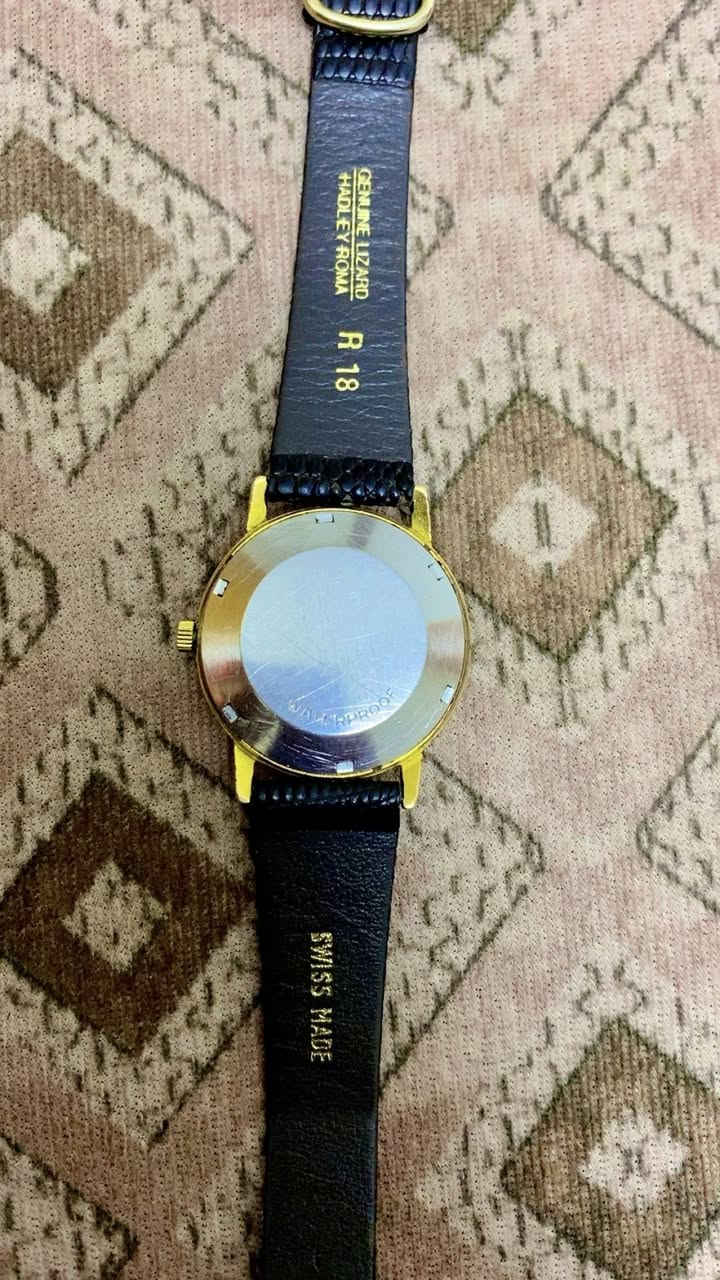 السلام عليكم
ساعه من ماركة أوميكا العريقه فنتج سويسري 

المواصفات 

الماكنه أوتوماتيك فراشه  24 جوهره 

الهيكل تغليف ذهب 20 مايكون 

المينه مميزه أسود فحمي +منفذ شهري

الساعه بلاديه بلكامل عده لسير ولبك مستبدل 

السعر 470$


**إذا كنت صاحب هذا الإعلان وتريد حذفه لأي سبب، رجاءا أرسل رسالة إلى الدعم الفني**