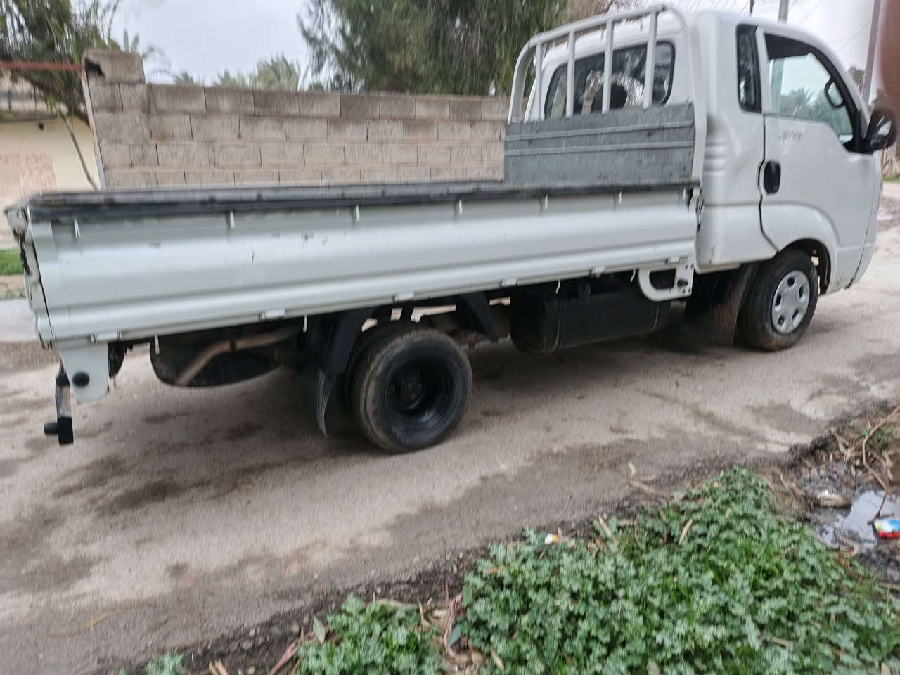 سلام عليكم كيا بنكو موديل 2012
سياره مكفزله كير محرك اكسل خير من الله سياره امصفره غرمات رقم جديد اديالى سياره شاصي كل اخياس ما بيه سياره خير من الله  العنوان اديالى المقداديه 0770 817 5922 السعر 105
