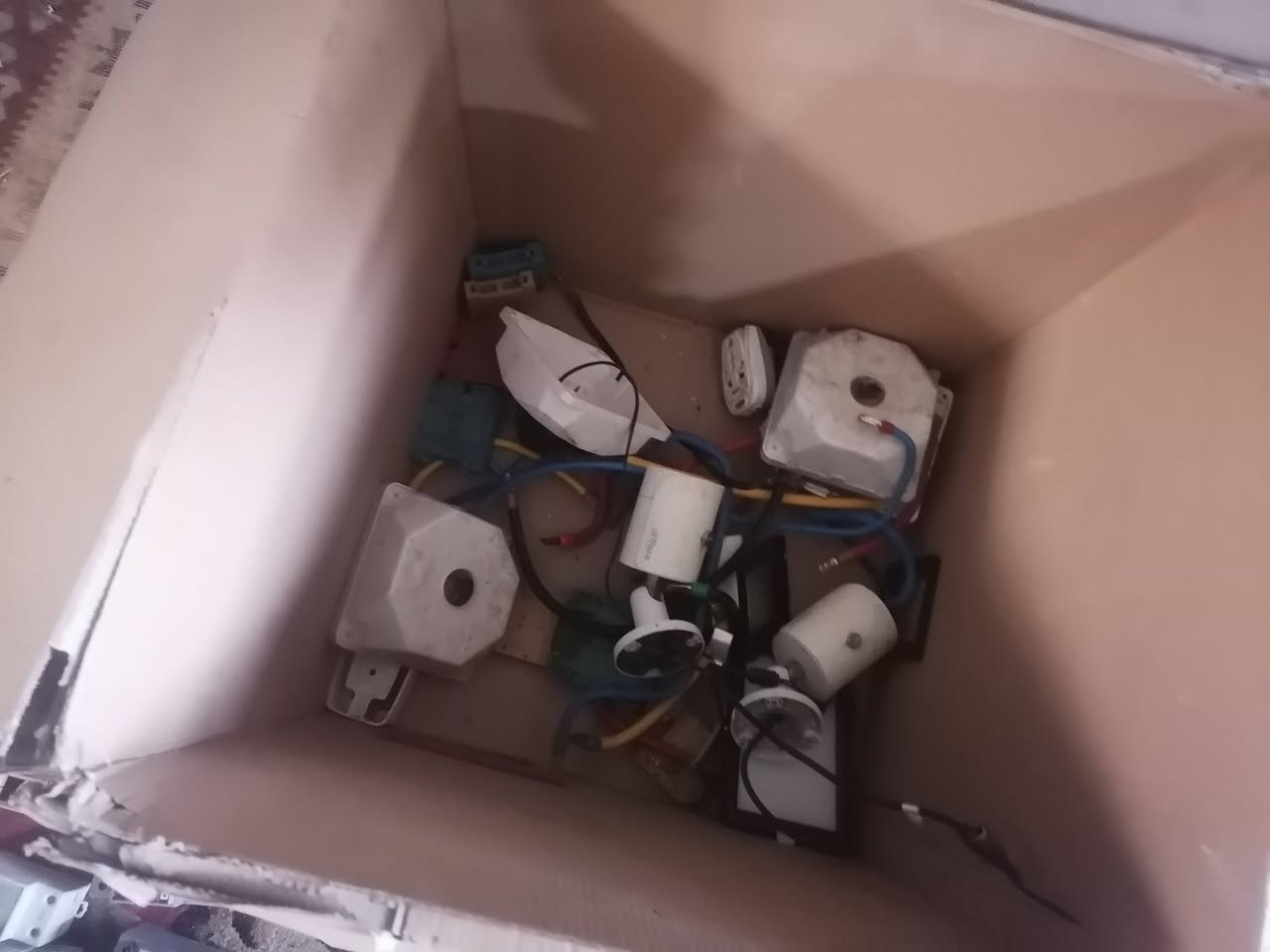 كلهن شغالات وابيع بنص القيمه كربلاء التحدي كلمن وسعره ***********
