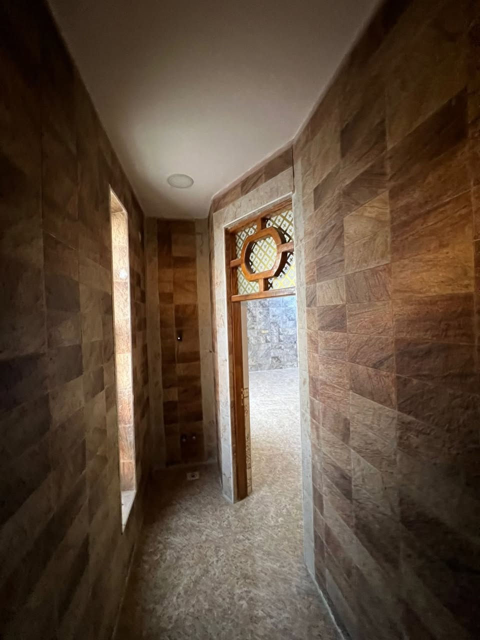 🏰 دار  لـــلـــبـــيــع🏰
فـــي الكوت حي الخضراء قرب محطه البغدادي قرب شارع بغداد 
_________________
الـــمـــســـاحـــة//225       طـــابــو زراعي حق التصرف 

عــرض الــشارع//10 م
-------------------------
#الــطــابــق #الارضـــي 
استقبال— مطبخ- صالة —- 2 غرفة نوم
#الـــطـابـق #الـــثـانـي 
4نــوم - صالة— صحيات
------------------------
#
#
------------------------------------------
لـــلاســــتـــفـــســـار الاتـــصـــال عـــلـــى :
📱📱حسون ابو علي اللامي📲📲
 ***********
منتظر الشريفي 
***********

📱📱 علي حسون 📲📲
***********
