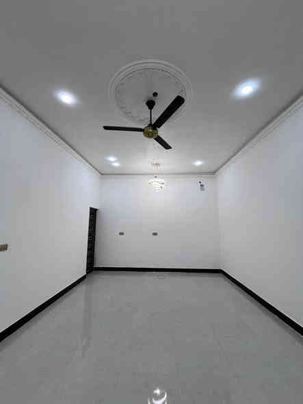 بسم الله ما شاء الله 🪬
دار سكن ( تحفة معمارية )
البناء حديث وخارطة مميزة وموقع جداً راقي
…….
#المساحة :: 200م ( 10 * 20 ) 
#العنوان :: إبي الخصيب - طريق سيد حامد 
قرب مدينة الأندلس السكنية - موقع مميز 
#طابو_صرف_زراعي_عراقي_💯💯
…….
#يحتوي :: كراج واسع أستقبال صحيات خارجية
حديقة مطبخ صالة مناور عدد 2 صحيات داخلية
غرف منام عدد 2 نظام سويت .
#كل_مايحتاجة_المشتري_من :: مغاسل - كيزر 
ماطور نظام بوستر -خزانات ماء .
……..
#الخدمات :: ماء كهرباء شارع تبليط 10م مدارس
منطقة جداً راقية والبناء منظم ومميز 
…….
شغل البيت من الدرجة الأولى #شرط_الضمان .
…….
#السعر_المطلوب ::: 115 مليون قابل للتفاوض 
…….
#للأستفسار:: أتصال - واتساب ***********
…….
كما عودناكم على أستقبال جميع العروض العقارية
