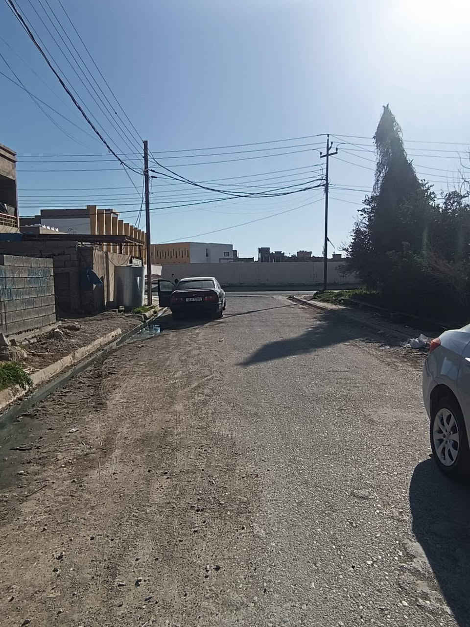 💥دارين للبيع طابو صرف المساحه 260 متر  هيكل 

موقع مميز جدا منطقة هادئة وراقية 
كركوك حي الاسرئ والمفقودين خلف دائرة الكهرباء 
يحتوي  كل دار على غرفة نوم وهول ومطبخ وكراج سيارة واستقبال ودرج داخلي 
#السعر  لكل دار 82مليون مع المجال 
 
للإستفسار اتصل ***********☎️
                       
او مراجعة مكتب صباح كركوك للعقارات 
  قرب جامع المعراج
