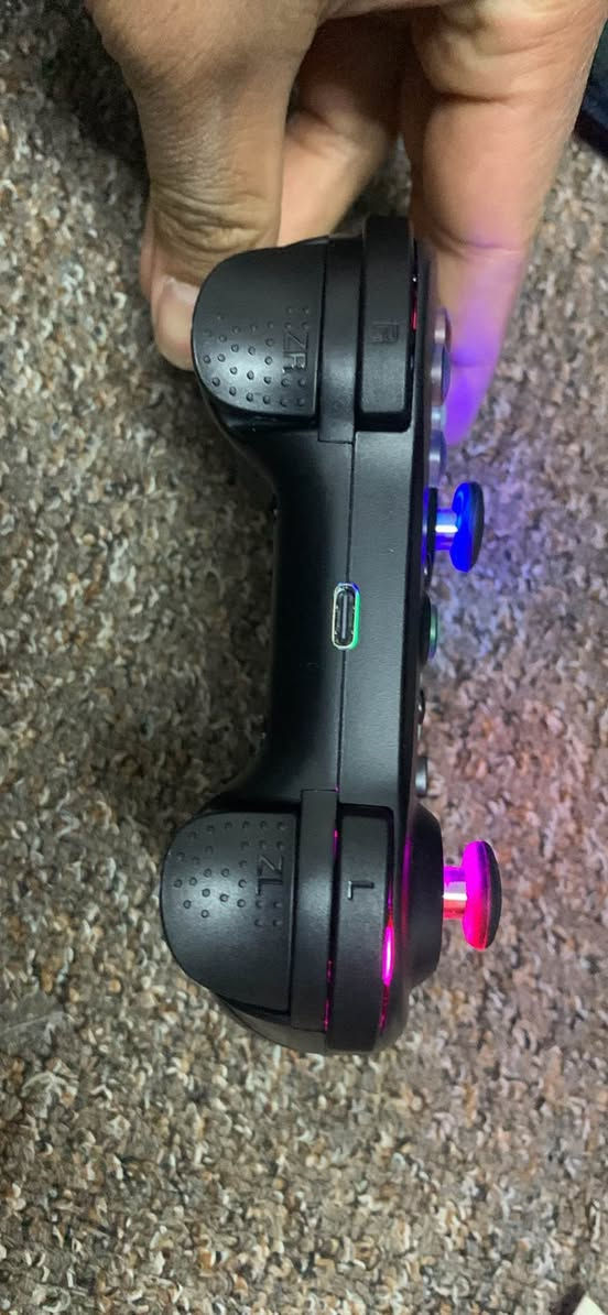 ‏جوزتك جوكر يركب على جميع الأجهزة سميل, دهوك


**إذا كنت صاحب هذا الإعلان وتريد حذفه لأي سبب، رجاءا أرسل رسالة إلى الدعم الفني**