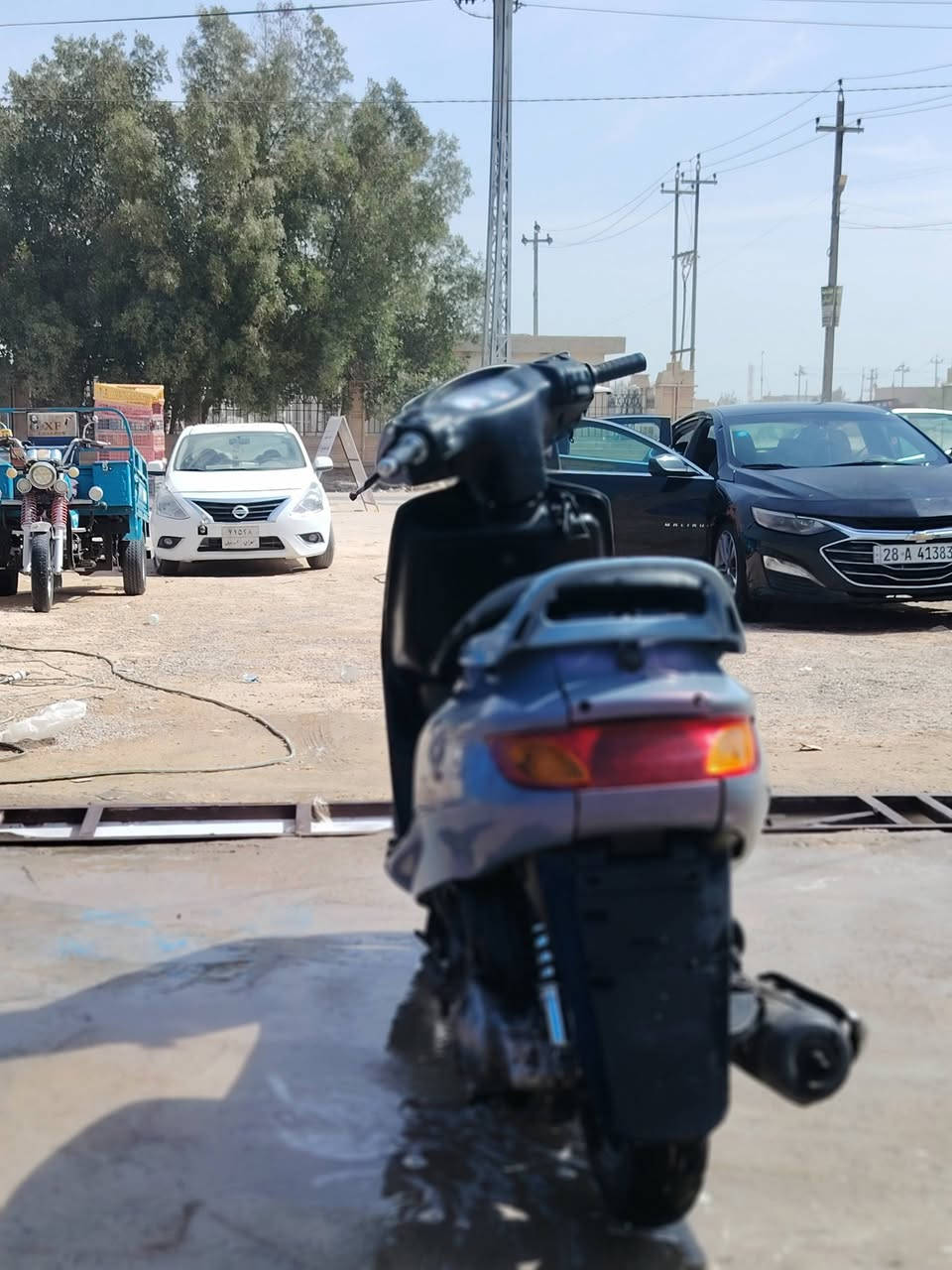 السلام عليكم دراجه فراشه نثية محرك ما مفتوح كهربائيات كلها شغاله دراجه بلاد نكره سلف شرط معدل نقص بس باتري وشوته مكاني نجف شارع كربلاء نجف عمود 134 طريق ياعلي السعر 450 وبي مجال حك الجيه 
رقمي*********** متوفر واتساب وخاص
