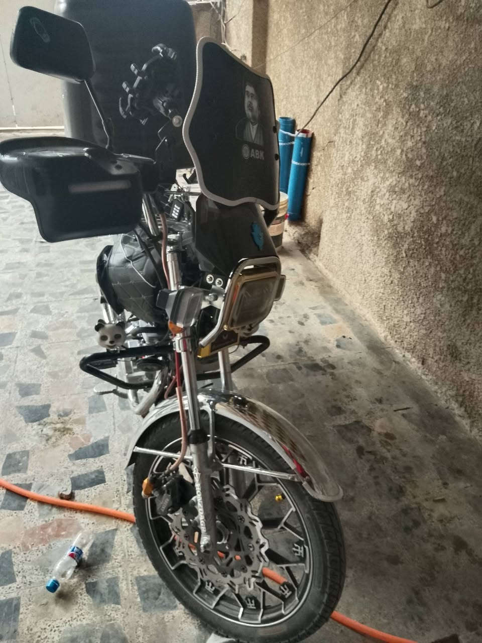 للبيع هيه وغراضهة بس صندوك مو وياها كفاله عامه سعر خاص *********** وتساب بي مكاني بغداد حسينيه
