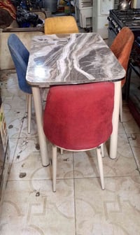 عندي ميزه طعام نظيف حيل للبيع في سوق الحريه مقابل مول ماشاءالله عل وات...