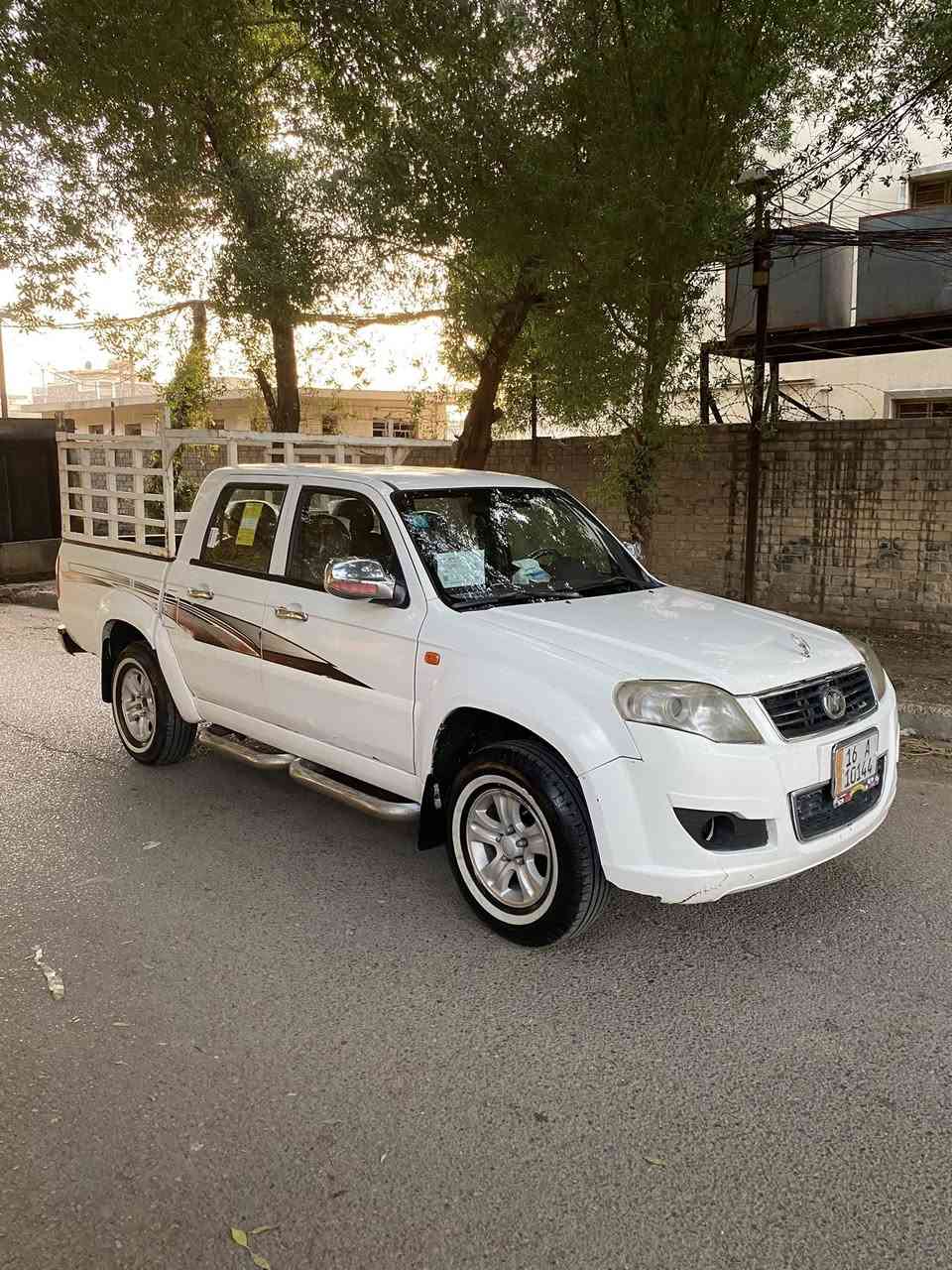 السلام عليكم
بيكم سكاي 2013 رقم قادسية بسمي شرط التحويل والغرامات رقم وهزه وسنويه جديد  
محرك وكير جاهز 
تبريد شغال كهربائيات شغاله كلها 
سياره بلاديه بدون حادث  بيه صبغ مكانات بس رش 
السياره بيها محجر جاهزه  من كلشي 
دواخل نظيفه 
مكان السياره بغداد / حي الشماسية 
***********
السعر 60 وبيه مجال بسيط
