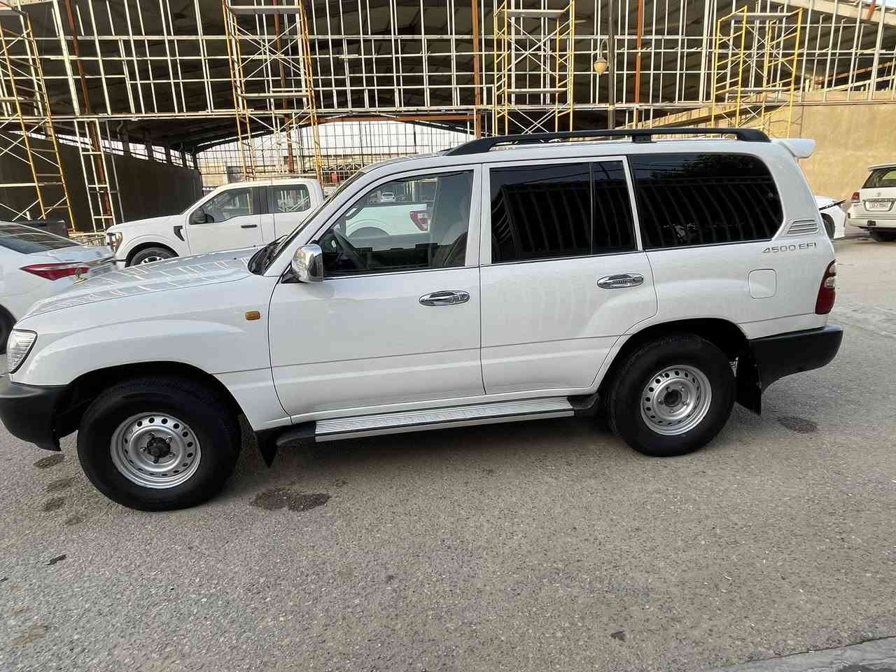 لاندكروز 
موديل 2004  
‏(كير أوتوماتيك )￼
رقم بغداد   ￼بسمي تحويل ثاني اليوم 
محرك 6 سنلدر +منظومة غاز ￼
مكنيه  وكير  مكفولات
سياره جاهزه ￼من صدر+تخم تاير جديدة 
مابيه نقص برغي 
تبريد  3 قطع 
ثلاجة  تشتغل 
7  راكب
(‏ملاحظة )سونار في المنشور عدل في سونار والباقي مكفوله 
‏(ملاحظة)￼(فورويل ملغي) ￼
 مكان واسط كوت
￼ الاستفسار    ***********￼

(بيع فقط )￼
