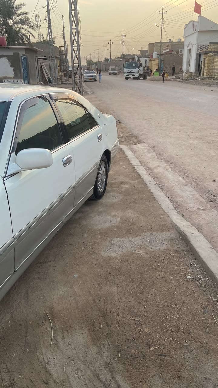 ملكه كص جنطه كرستال 3 دكم
شغل درجه أوله متومه طبق لأصل شمالي 
ستيرن كشنات كهرباء 
تخم تاير حداده جديده 
كير مكينه ديفور جبير كفاله 
سياره جاهزه من كلشي 
لبيع  سعر.  ٣٨.  او إذا اكو مراوس عادي 
مكان بصره القرنه 
تواصل علا لرقم ***********
