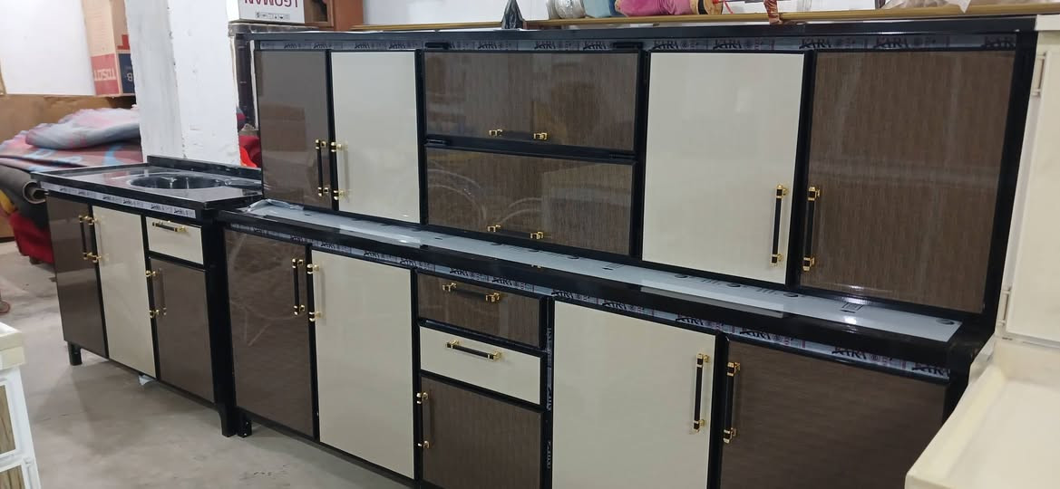 وصول وجبه كاونترات جديد قياس مترين ونص / وقياس مترين / العنوان بيجي شارع المصرف مقابل مدرسة الفضيله للبنات / للاستفسار / *********** /***********
