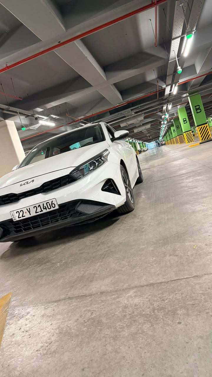 كيا فورتي 2024
السياره وارد أمريكي رقم أربيل. 
ترقيم جديد قبل يومين اترقمت 
هره وفحص وسنويه وأرقام كل جديده 
مواصفات. 
شاشه ابل كاربلاي
رادار امامي خلفي جانبي
توقف ذاتي 
قياده اليه 
محرك 2000دوش
كير سرعات
اشاير بالمري 
ويل كب بلادي
وباقي المواصفات المعروفه
السياره جديده بكل معنى الكلمه
حادثها جاملغ وبنيد بدون دواخل وجاملغ الباب بيهم شخط وانصبغن 
ايرباك سترين وراجع سستم
السياره ماشيه 14 الف فقط
السعر 137 
مكان السياره بغداد حي الجهاد 
***********
