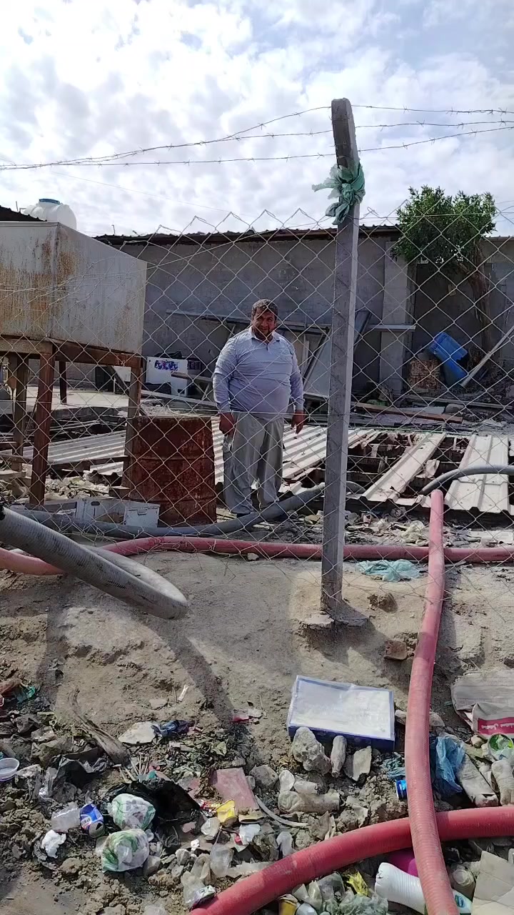 السلام عليكم اهالي الحيره واهالي ابو صخير اهالي النجف سياره سحب مجاري وفتح مجاري وسحب ابياره سحب البيره ب 20 والبلوعه ب 20اتصلو على هذا الرقم فقط ‏‪***********‬‏
