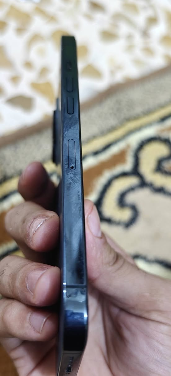 سلام عليكم خوان ايفون 12برو ماكس بعده جديد شوفت عينك بطاريه 76 مارفوعة شحنة زين ذاكرة128
أسعر 425
***********

