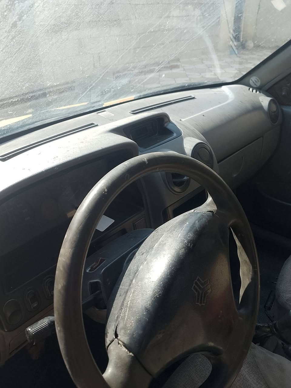 سلام عليكم سايبه مديل 12 مكينه وكير كفاله سعر 7 سنويه ضايعها بيه واجهيهه وراعيهه بلجزيره يريد تحويل  العنوان البصره ،***********
