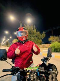 أسرع توصيل ببيجي صار بين إيديك! 🛵💨 محتاج عشا من مطعمك المفضل؟ 🍔 ناقصك ...