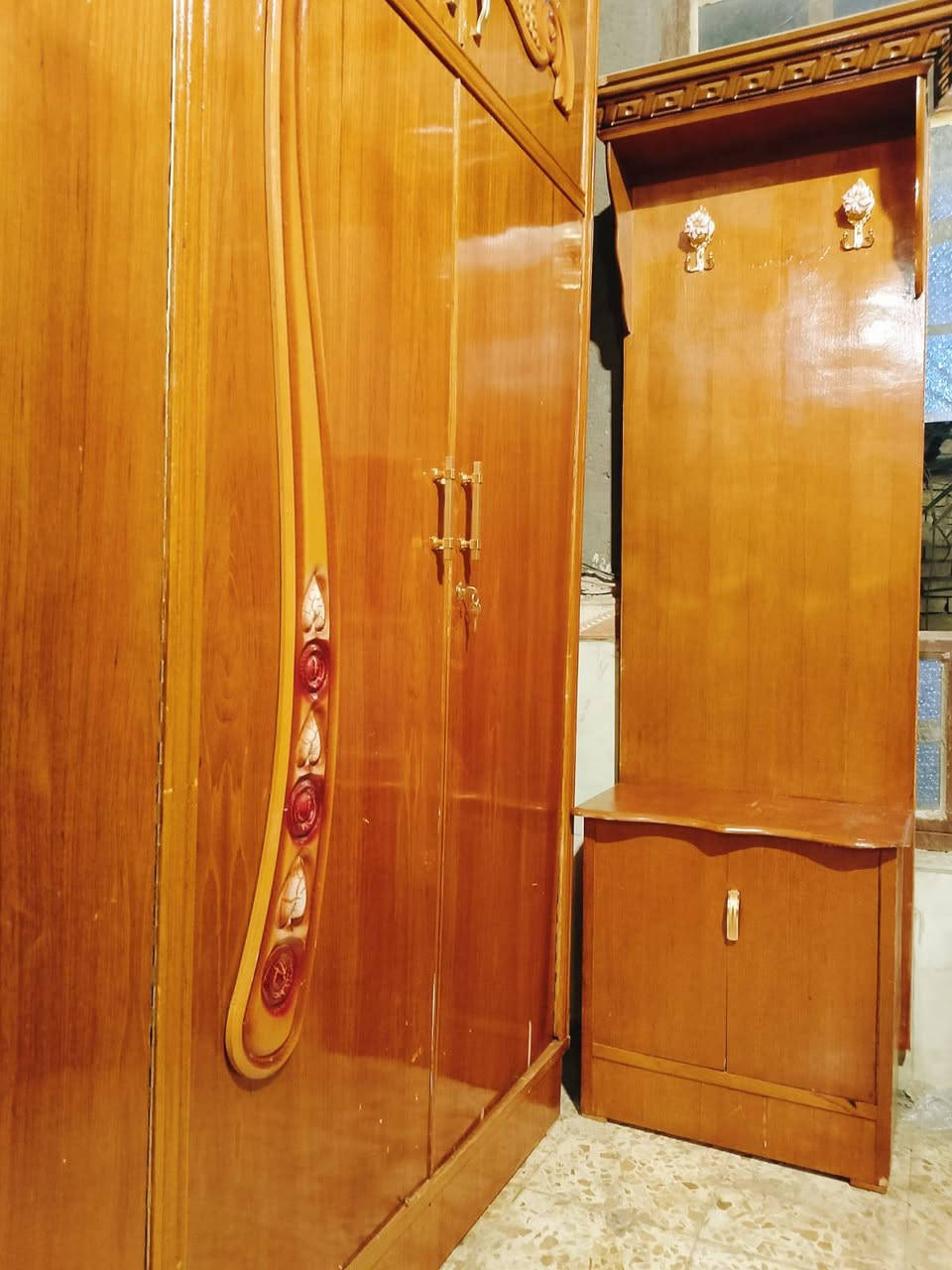 غرفه ام6 قاطين صاج وجهين نضافه فول سعر ٥٥٠ الف فقط الشراي ايخابرني *********** يوجد خدمة توصيل
