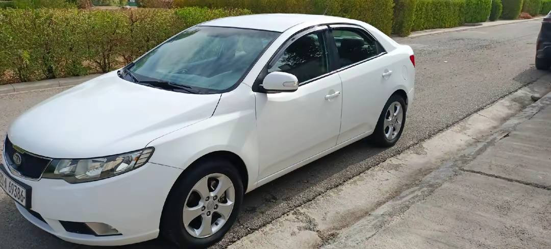 • كيا سيراتو موديل 2010
 • رقم سليمانية باسمي – تحويل ثاني يوم
 • كير أوتوماتيك
 • مكينة 1.6 اقتصاديه
 • جامات كهرباء
 • نظام ABS
 • تبريد + تدفئة شغال 100%
 • داخل أحمر ❤️

الحالة:
 • الحادث موضح بالصور
 • شرط بدون دواخل
 • صبغ: 2 تكمة + باب + جام لغ

📍 مكان السيارة: أربيل

💰 السعر: اكتب تم ويصلك السعر بالخاص
📞 أو اتصال على الرقم:***********
