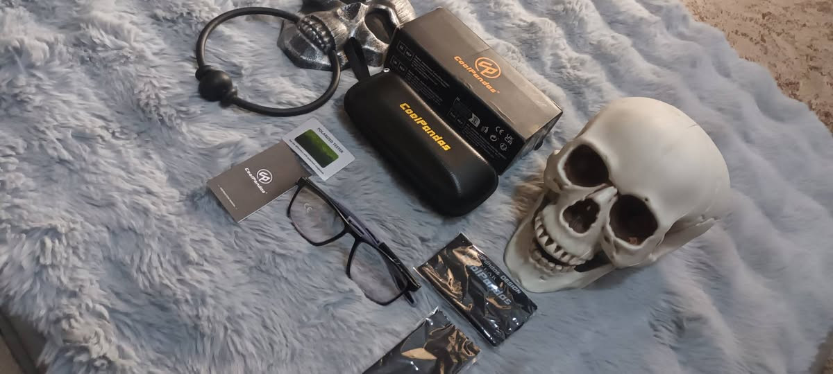 نظارات للقراءة وفلتر اصليه شرط بلرايز


**إذا كنت صاحب هذا الإعلان وتريد حذفه لأي سبب، رجاءا أرسل رسالة إلى الدعم الفني**