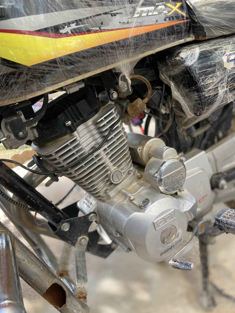 السلام عليكم دراجه للبيع موديل ٢٤ محرك ١٥٠cc دراجه كامل مكمله ٥ كير محرك شرط ما ممحطوط عليه سبانه السعر ٦٧٥ وبيه مجال لشراي مكاني تكريت الشراي يتصل *********** أو  يتفضل خاص ويدلل.
