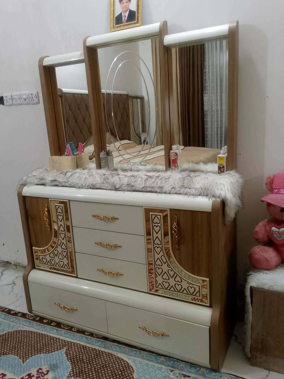 غرفه  ٩ قطع  استعمال بسيط نظيفه تركيه.  مليون وبيها مجال للشراي  عنوان بغداد بلديات   تفاصيل خاص


**إذا كنت صاحب هذا الإعلان وتريد حذفه لأي سبب، رجاءا أرسل رسالة إلى الدعم الفني**