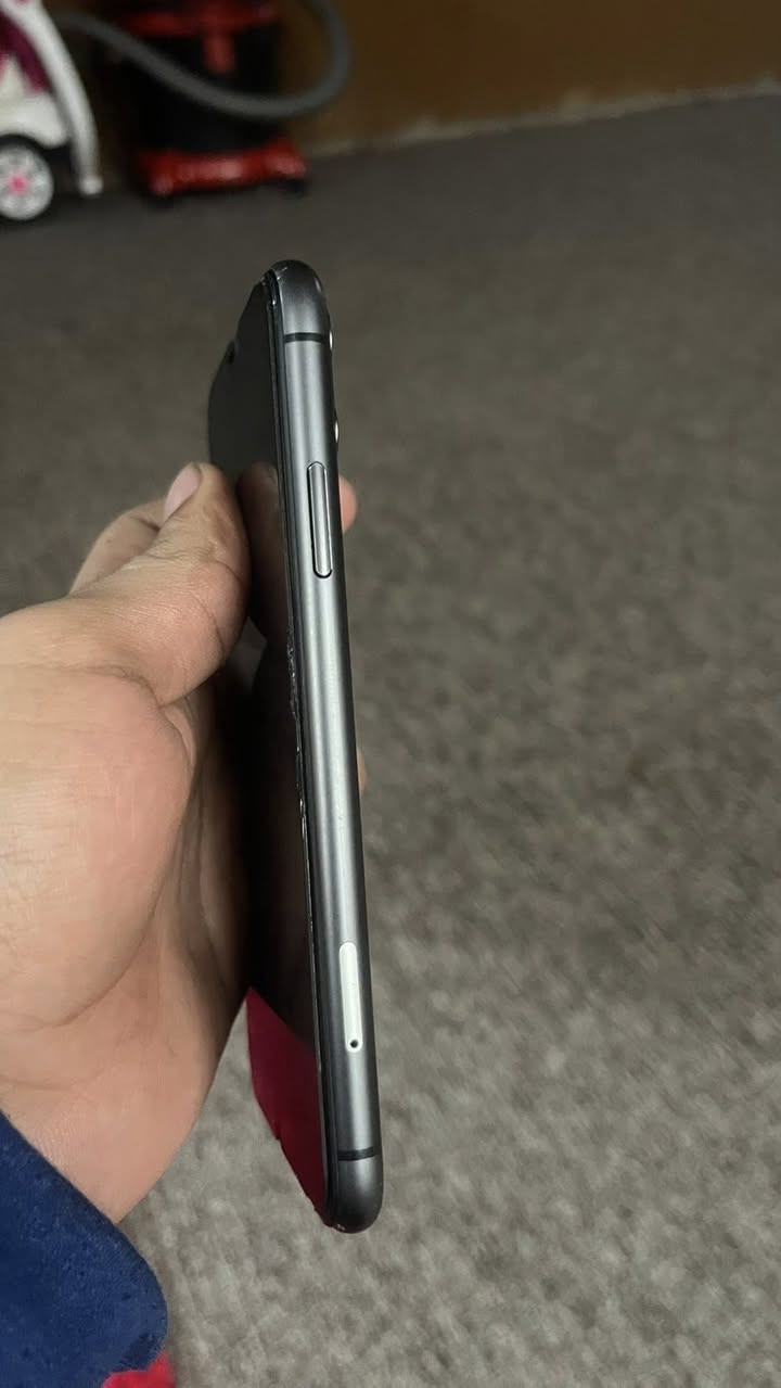 السلام عليكم
آيفون 11 عادي 
ذاكره64
بطاريه مبدله
شاشه مبدله
فيس إيدي شغال
تك سيم
فقط كأمره 1X ماتشتغل الخلفيه 
مكاني الموصل الأيسر 
السعر 115 الف


**إذا كنت صاحب هذا الإعلان وتريد حذفه لأي سبب، رجاءا أرسل رسالة إلى الدعم الفني**