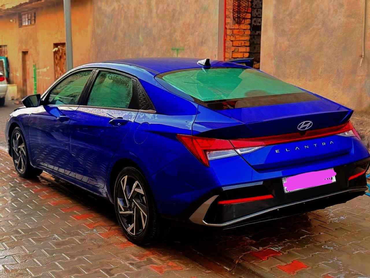 السلام عليكم موديل 25 فول امريكي بدون تبديل دعاميه فقط مبدله نفس لون بدون صبغ ماشيه 8000   مكينه دوش 2000 سعر177 وبيه مجال مكاني كوت 
***********
