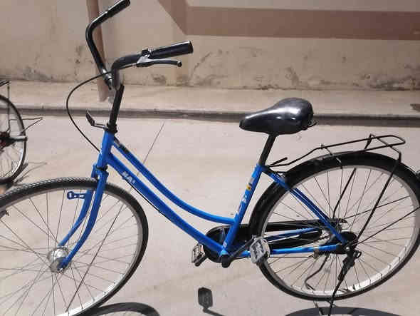 للبيع حجم27السعر 80 وبي مجال كامل ***********
