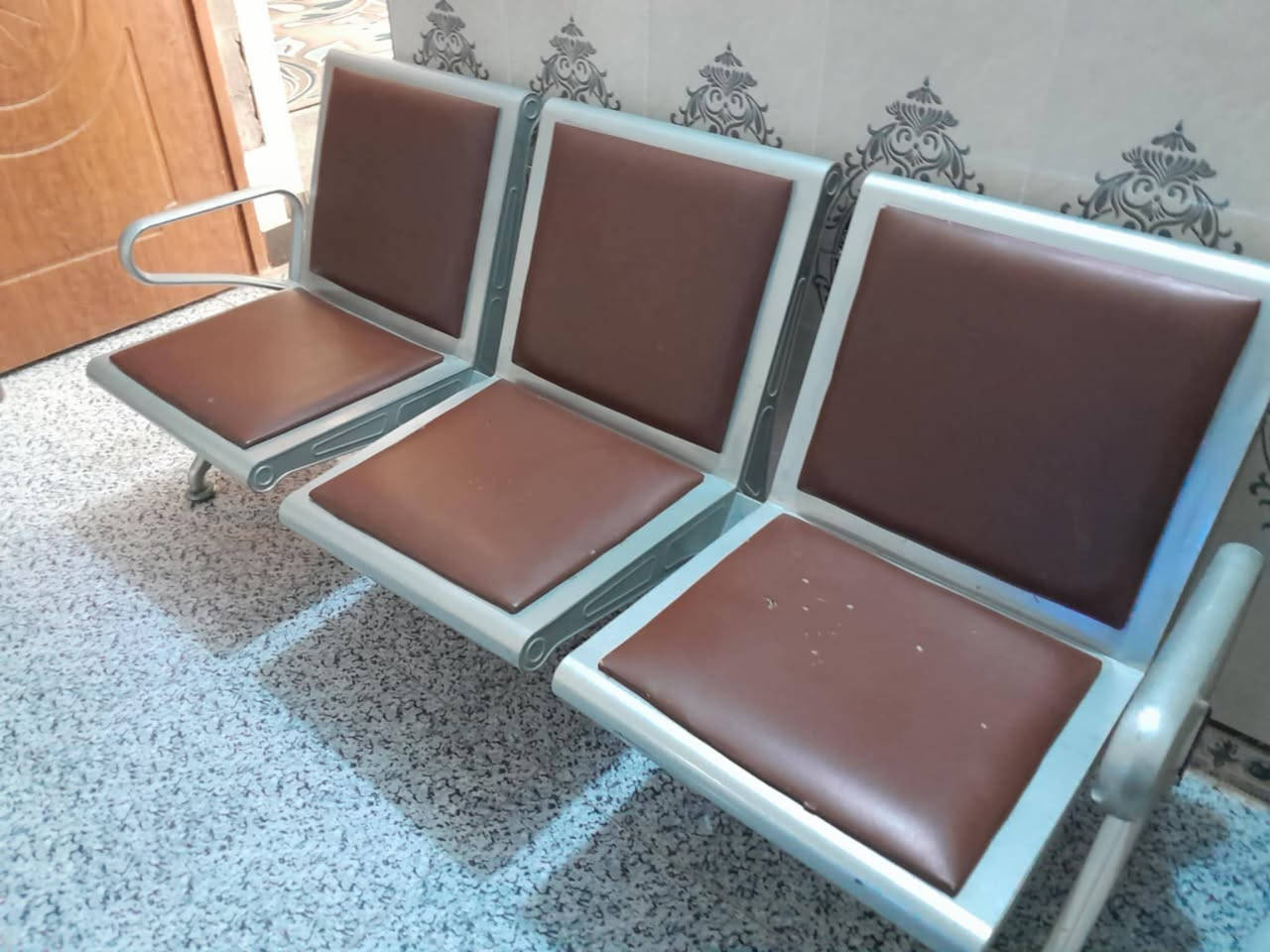 غراض البيع السعر علئ الخاص
كراسي ايطاليه مال كفتريات
لوحات عدد اثنين
ميز طعم اصلي
قنفات عدد ثلاث وزن ثقيل  
التواصل علئ الخاص


**إذا كنت صاحب هذا الإعلان وتريد حذفه لأي سبب، رجاءا أرسل رسالة إلى الدعم الفني**