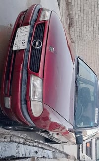 استرا للبيع سيارة بخ جماليه حجم 16 سنويه إلى 2028 محرك نظيف تريد تحويل...