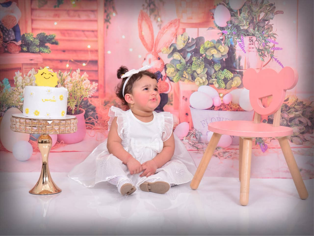 ✨ أهلاً وسهلاً بكِ في ستوديو مريم ✨
يسعدنا تواصلك معنا 💕

📸 خدماتنا:
نقدم لكِ أجمل لحظات التصوير باحترافية وجودة عالية، مع لمسة فنية خاصة 
للحجز والاستفسار الاتصال ***********

