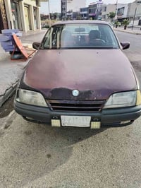 اوبل اوميكا حجم 24  موديل 1989 السياره باسمي سنويه عضم 2024  كهربائيات...