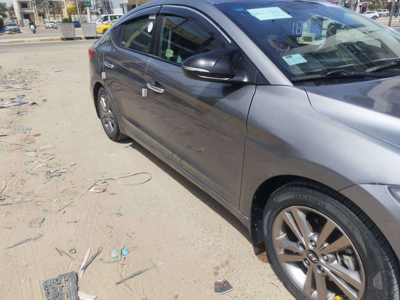 النترا موديل 2018  وارد أمريكي مكينه 2000 دوش سياره جاهزه رقم ذي قار انگليزي تحويل مباشر ضربته حلوه جاملغ وبنيد بدون دواخل
النترا موديل 2018  وارد أمريكي مكينه 2000 دوش سياره جاهزه رقم ذي قار انگليزي تحويل مباشر ضربته حلوه جاملغ وبنيد بدون دواخل 
والهلال خلف العبري فقط 
تبريد خير من الله 
مواصفات السياره👇👇
- شاشه تاب 
- كامرا خلفيه 
- تحكمات ستيرن
- گير AT المرغوب
-  منظومه زنون
-  ثلاث وضعيات قيادت ( Sport وEQO  و عادي )
- حداديه جاهرة
- ويل كب
- مانع انزلاق
- مثبت سرعه
السعر 117 وبيه مجال بسيط التواصل واتساب *********** العنوان سوق الشيوخ
