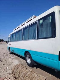 بسبب الوعود الكاذبه تكرر نشر كوستر مولديل 2008 موصفات كامله من كلشي 07...