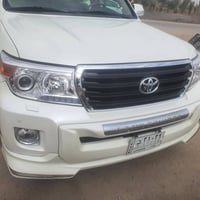 لاندكروز . 2012 . فطيم . ماشي 273 . مكغوله من الصيغ والضربه  جاهزه . ت...