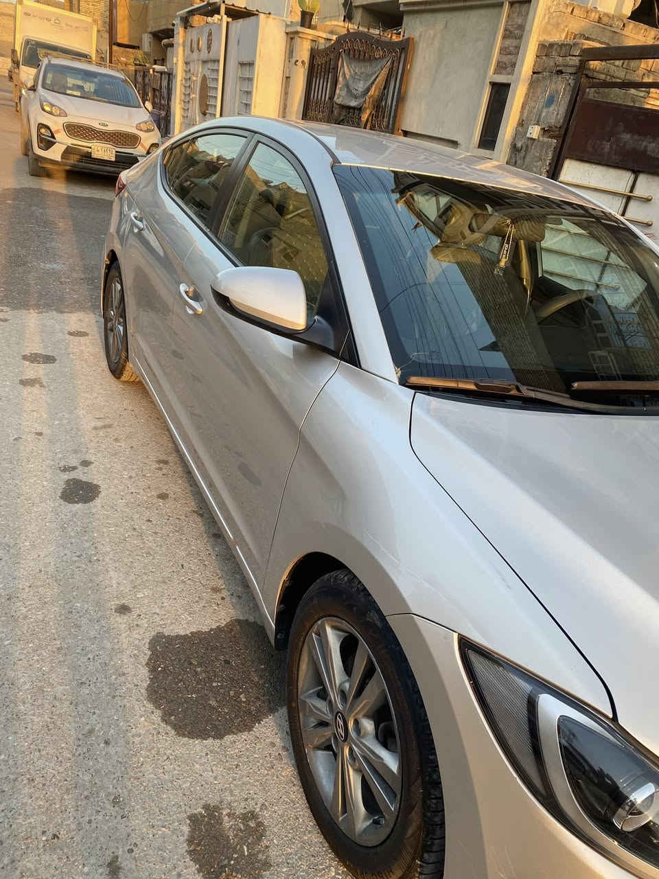 سيارة النترا للبيع 2017  محرك 2000 دوش وارد امريكي رقم سليمانية باسمي سنوية لحد 29 بدون ايرباك بدون حادث حادثها سرقة باب السايق والجاملغ ماشي 111  الف ميل
لون سلفر مكينة وكير خير من الله
شاشة كبيرة
كامرة دوارة
شاشة اعطال
بصمة تشغيل وبصمة ابواب
تدفئة كشنات
رادار جانبي ( نظام النقطة العمياء)
حساس اطارات
نظام ايكو وسبورت وعادي
تبريد بيانو منفصل
تحكم استيرن جهتين
مانع انزلاق
مثبت سرعة
السعر 120 $ بيها مجال قليل
صور امريكا مرفقة مع الصور 
للاستفسار الاتصال على الارقام
***********
